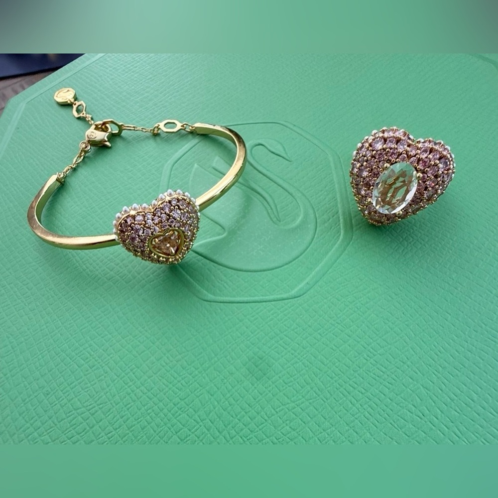 Swarovski Gold Heart Bracelet with Crystal Embellishments